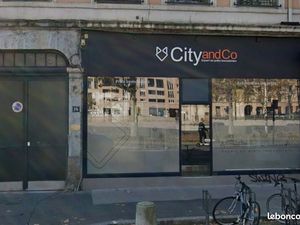 Local commercial 76 m²