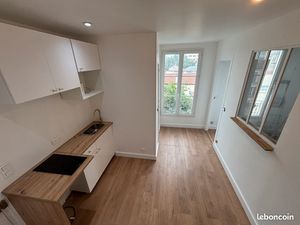 Charmant studio refait à neuf – Ivry-sur-Seine – 21/22 m² – Calme absolu