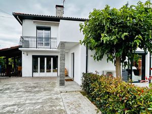 Ensemble immobilier - Croix Bénite/Grand Selve - 242 m2