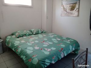 Studio meublé avec jardinet