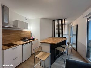 Studio 1 pièce 27 m²