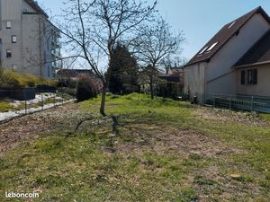 Terrain de 10 ares constructibles à Ostwald