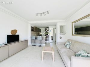 Studio 1 pièce 27 m²