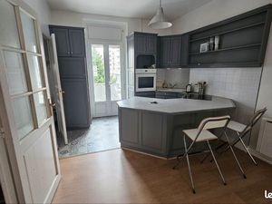 T2 meublé 52 m2 secteur berriat le magasin