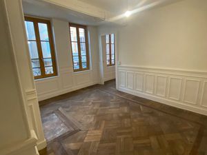 Deux pieces rue general saussier