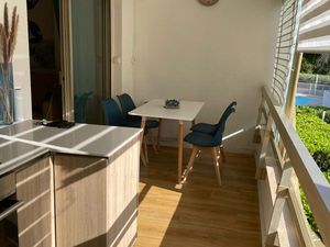 Studio meublé à louer à l’année – Mandelieu-la-Napoule