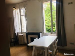 Calme et Lumineux Studio meublé Bordeaux Centre