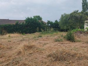 Terrain constructible Saint-Jory 1100 m²