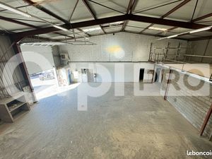 Local d'activité 580 m²