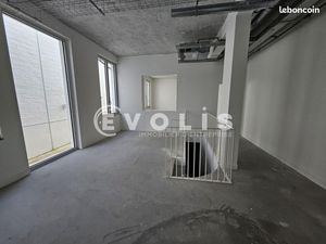 Local d'activité 133 m²