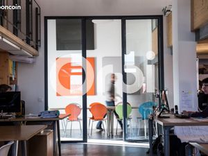 Bureaux 241 m²