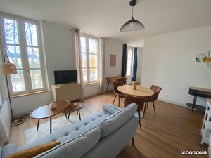 Magnifique T2 meublé refait à neuf place Charles de Gaulle