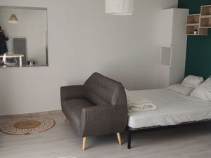 Studio meublé 24 m² + terrasse + parking privé
