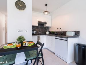 Studio meublé et climatisé quartier Vespins