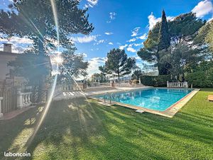 Studio 1 pièce 19 m²