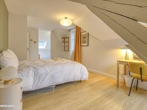 Chambre 1 pièce 350 m²