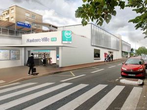 Local commercial 199 m² NANTERRE