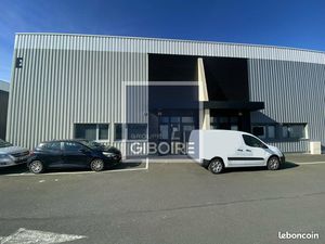 Local d'activité 100 m²