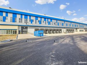 Local logistique 10 075 m²