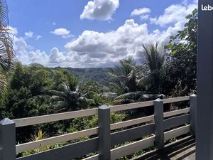 Loue spacieux f3 meuble bas de villa