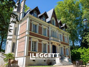 Château 15 pièces 375 m²