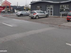 Local 930 m² Audincourt