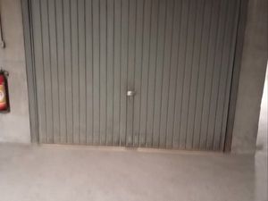 Parking box 15 M2 fermé sous sol