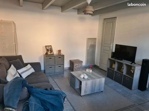 T2 climatisé centre-ville coutras