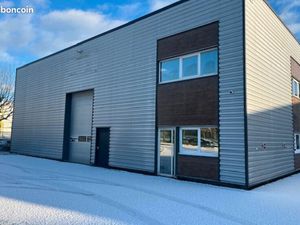 Local d'activité 200 m²