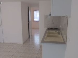 Loue beaux t2 lumineux rez de chausser