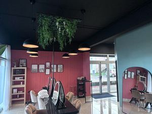 Local professionnel 10 m² à sous-louer – 550 CC