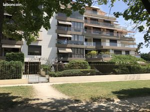 Studio 1 pièce 28 m²