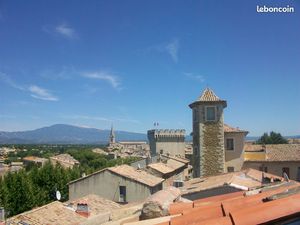 Belle maison de ville 17è  style hôtel particulier - cour  cave  garage  quartier calme ce