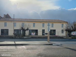 Local commercial 75m2 - saint caprais de bordeaux
