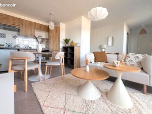 Dernier étage – terrasse – Vue Lyon – Garage boxé – Décines