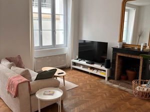 T2 de standing 53m² – Centre historique  charme ancien
