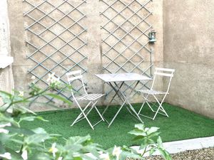 Grand Studio BEAU T1Bis avec TERRASSE au CALME