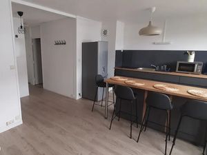 Chambre 1 pièce 80 m²