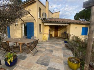 Vente maison d'architecte  vue Ventoux situé a 15 mn a pieds de la place Montfort