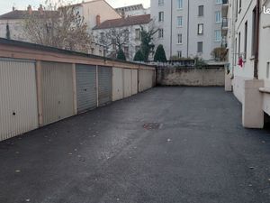 Garage a vendre
