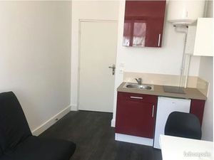 Particulier loue studio meublé métro Valmy