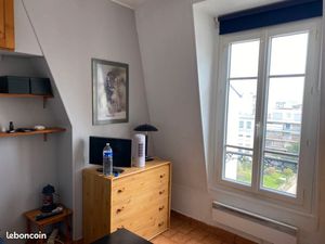 Loue chambre de service