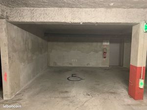 Grande place de parking