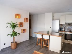 Appartement 2 pièces quartier La Lironde Terrasse et Garage