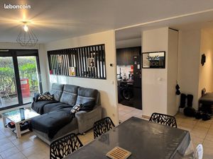 ? T3 lumineux + 2 parkings (dont 1 sous-sol ) – Métro à 2 min