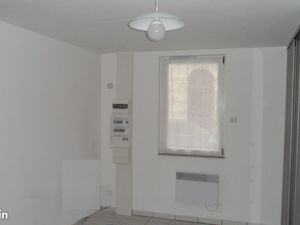 Studio RDC centre ville Bédarieux