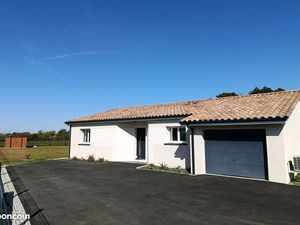 ◊ Maison récente 2022 – 94 m² – Grand terrain 1400 m² clôturé Talais