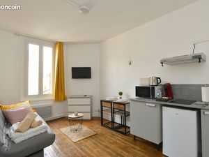 A LOUER : Appartement T1 meublé de 17m2 à Saint-Quentin