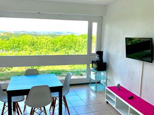 Grand studio meublé