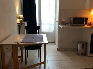 Studio proche métro